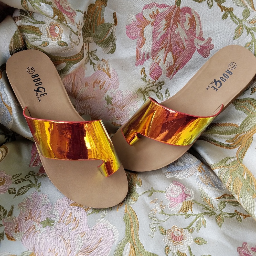 Irredesent sandals